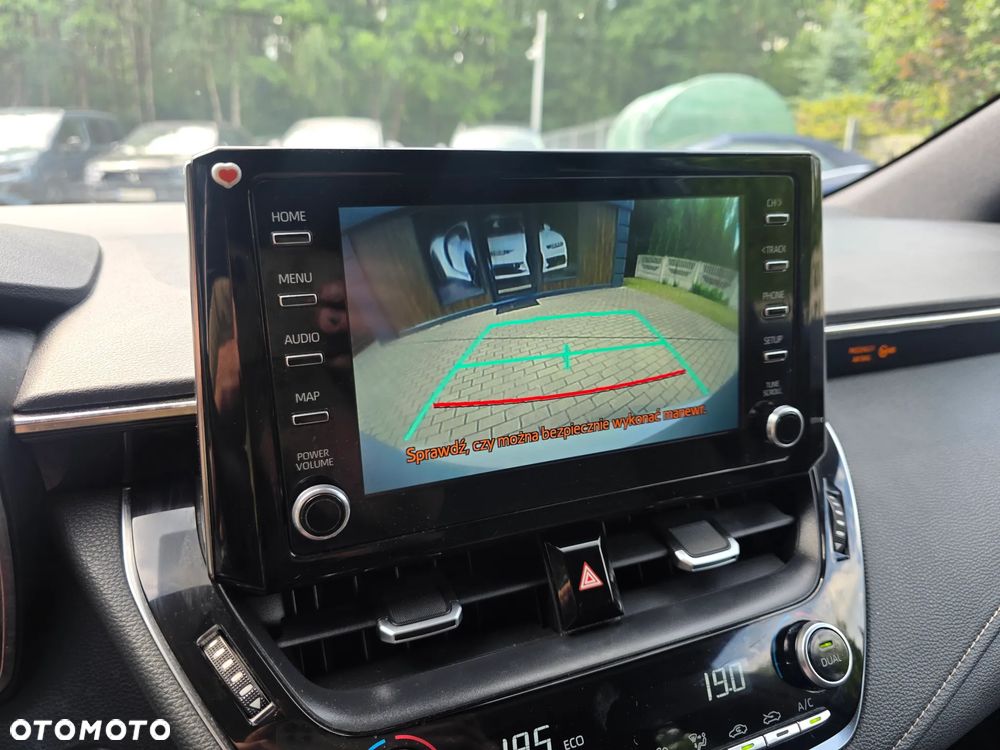 Toyota Corolla 1.8 Hybrid Style - 19