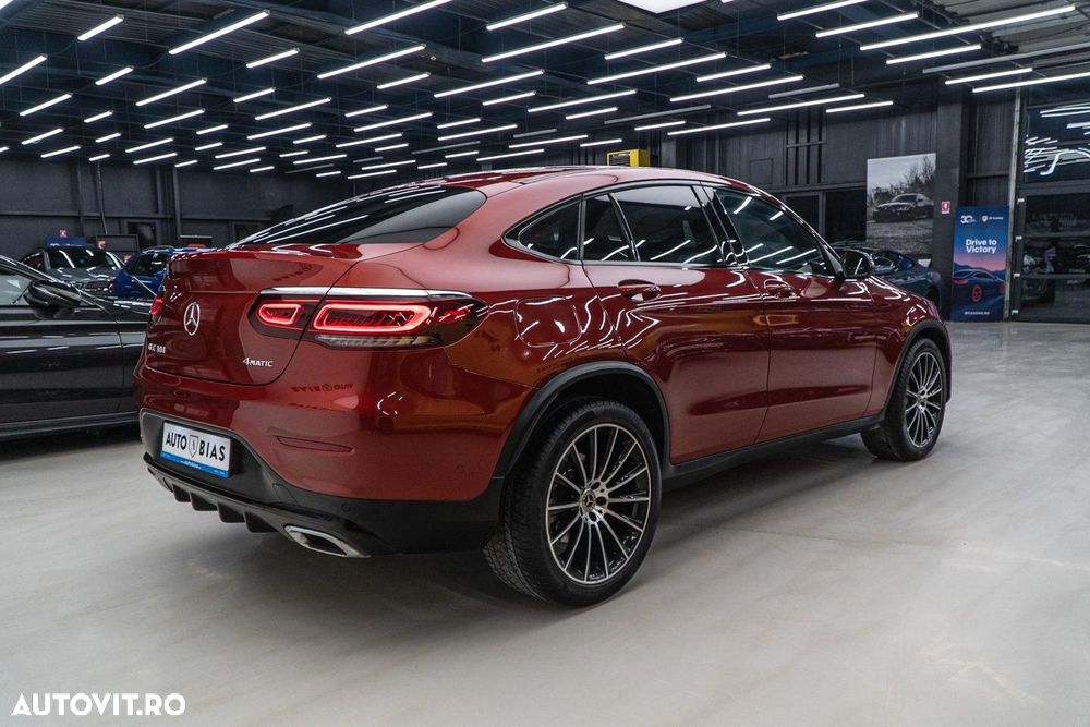 Mercedes-Benz GLC Coupe 300 4Matic 9G-TRONIC AMG Line Plus - 7