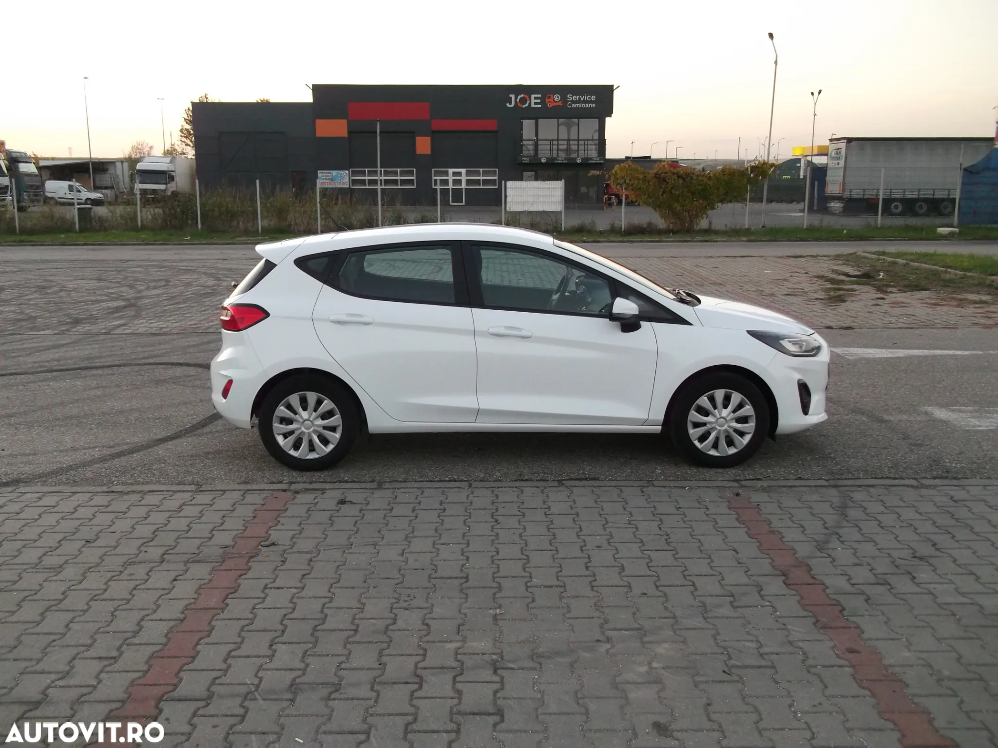 Ford Fiesta 1.1 Trend Connected - 16