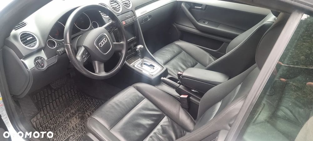 Audi A4 Cabrio 2.0 TFSI multitronic - 13