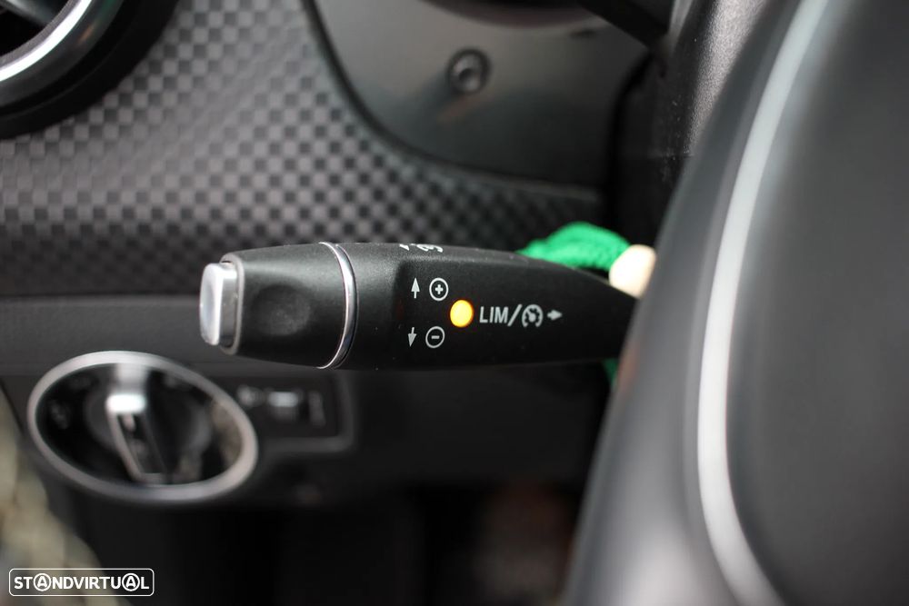 Mercedes-Benz A 180 d Fleet Pack Urban - 17