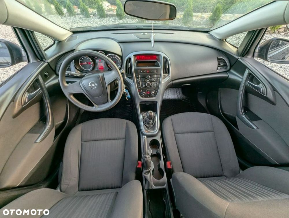 Opel Astra - 16
