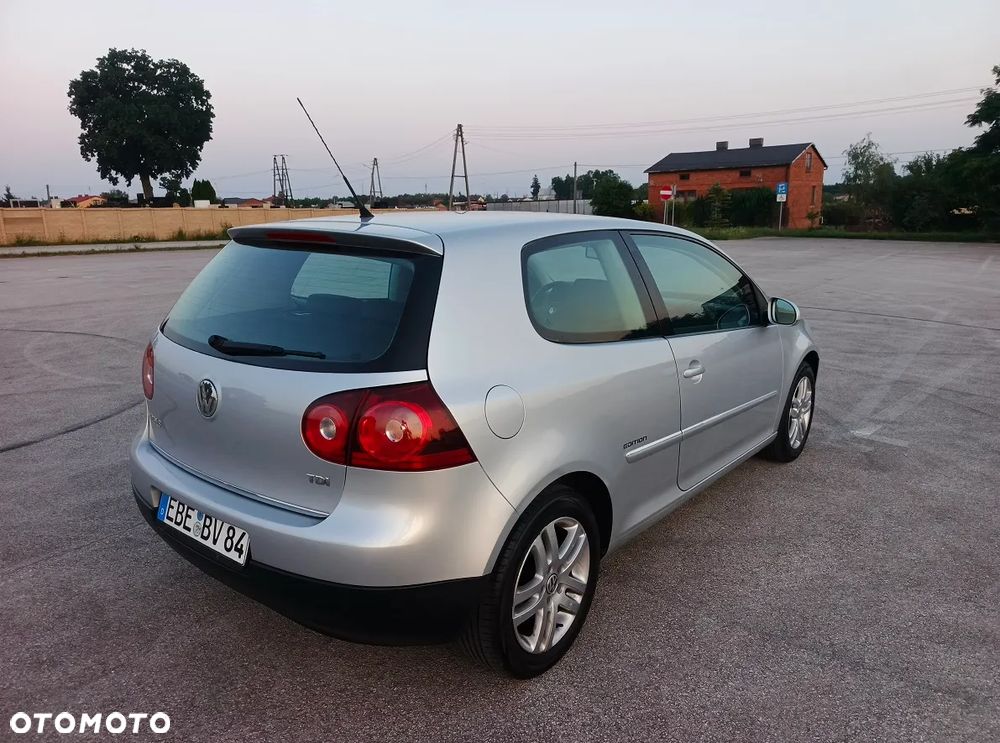 Volkswagen Golf 1.9 TDI Comfortline - 4