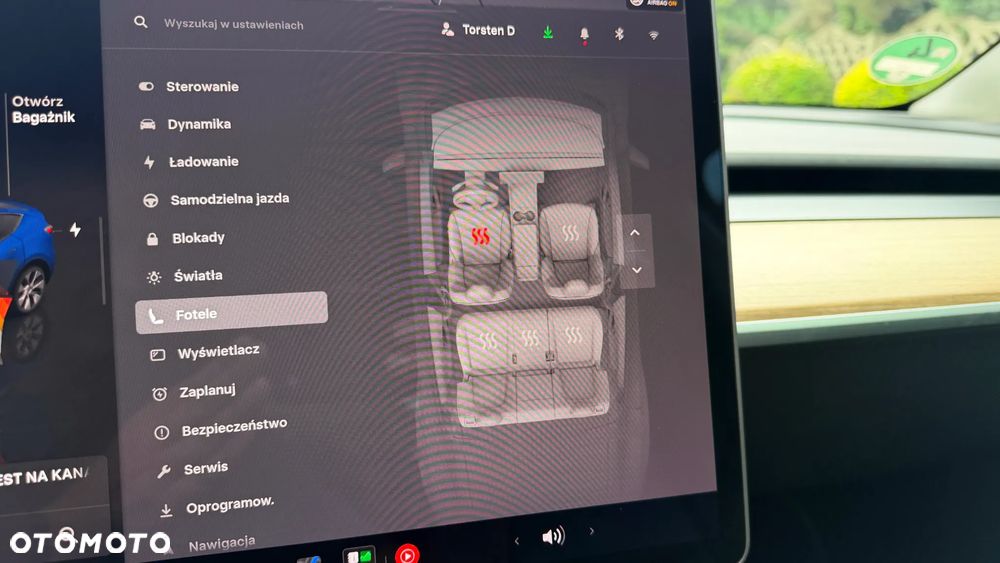 Tesla Model Y Long Range AWD - 27