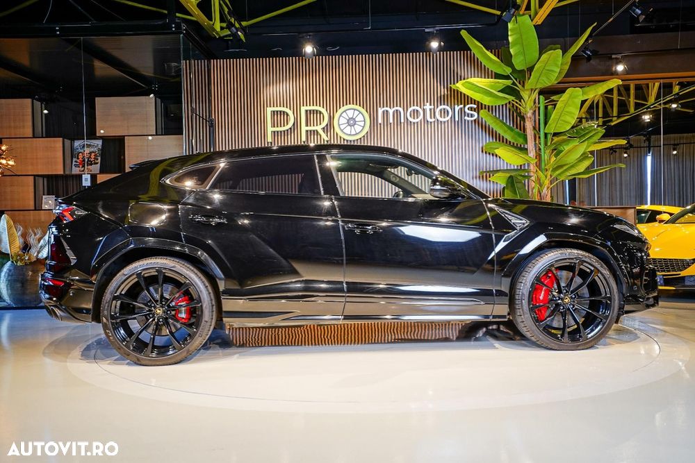 Lamborghini URUS - 3