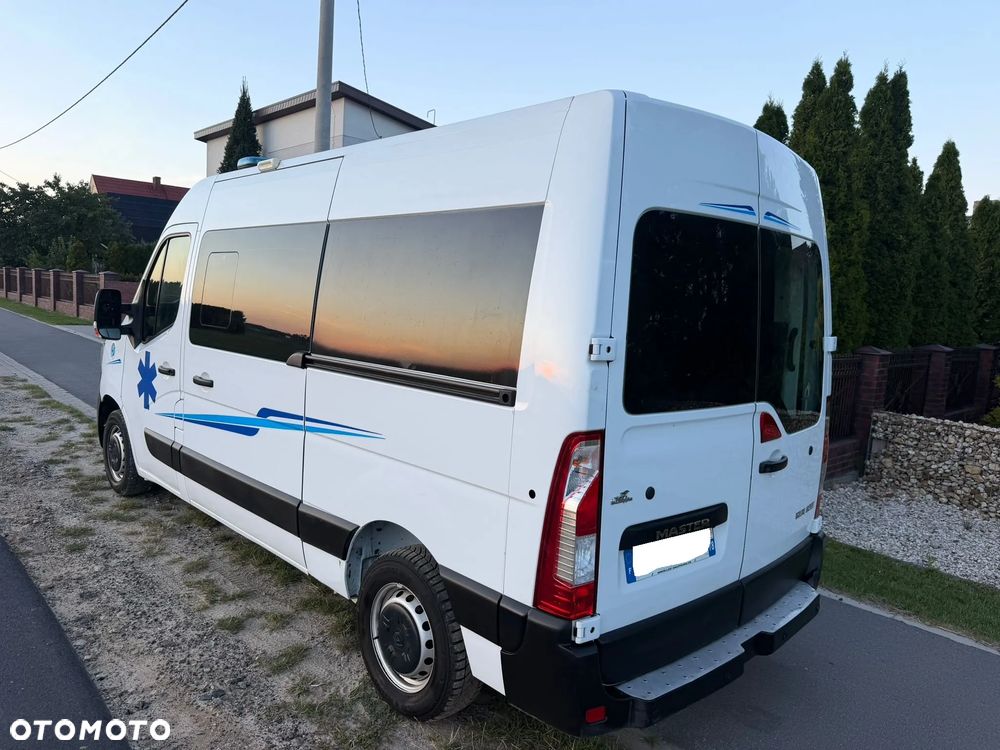 Renault MASTER _ 2024r _ KARETKA, AMBULANS _ 2.3 DCI 165KM _ 5 Osobowy - 4