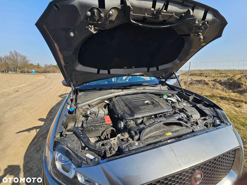 Jaguar F-Pace 2.0 i4D AWD Prestige - 14