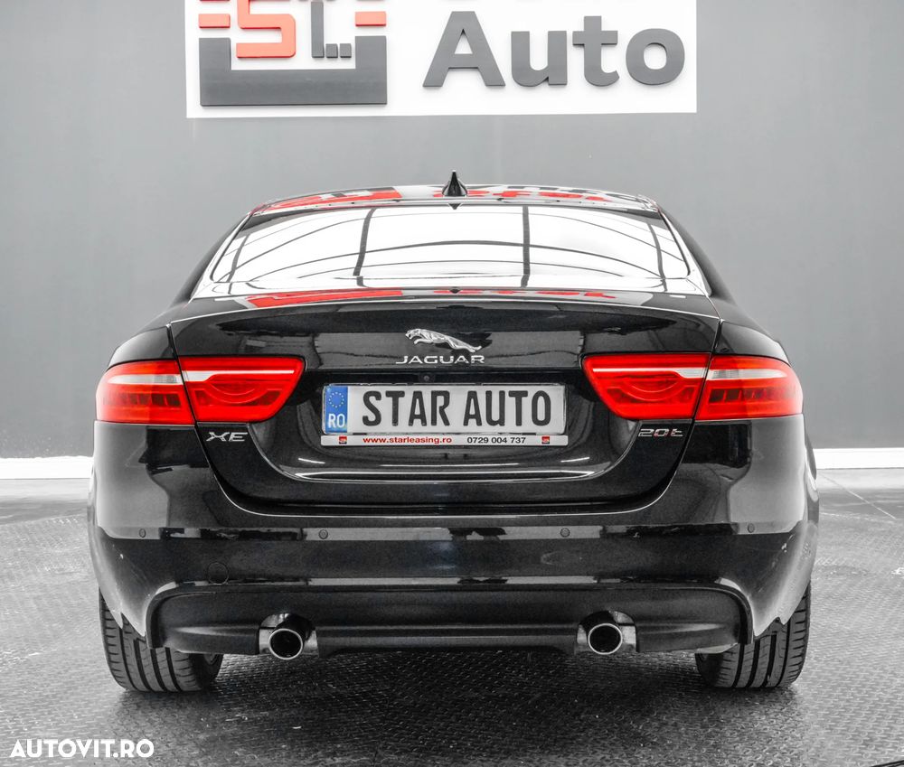 Jaguar XE 20t RWD Portfolio - 6