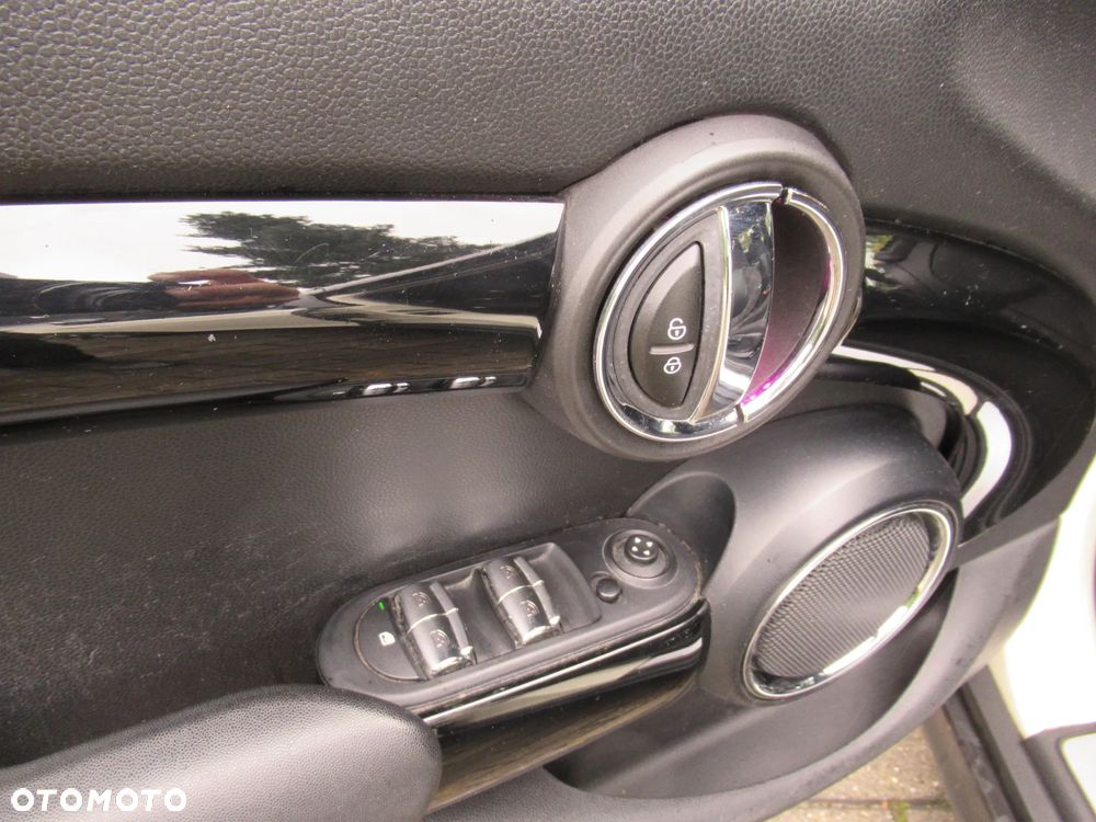 MINI Cooper Standard - 9