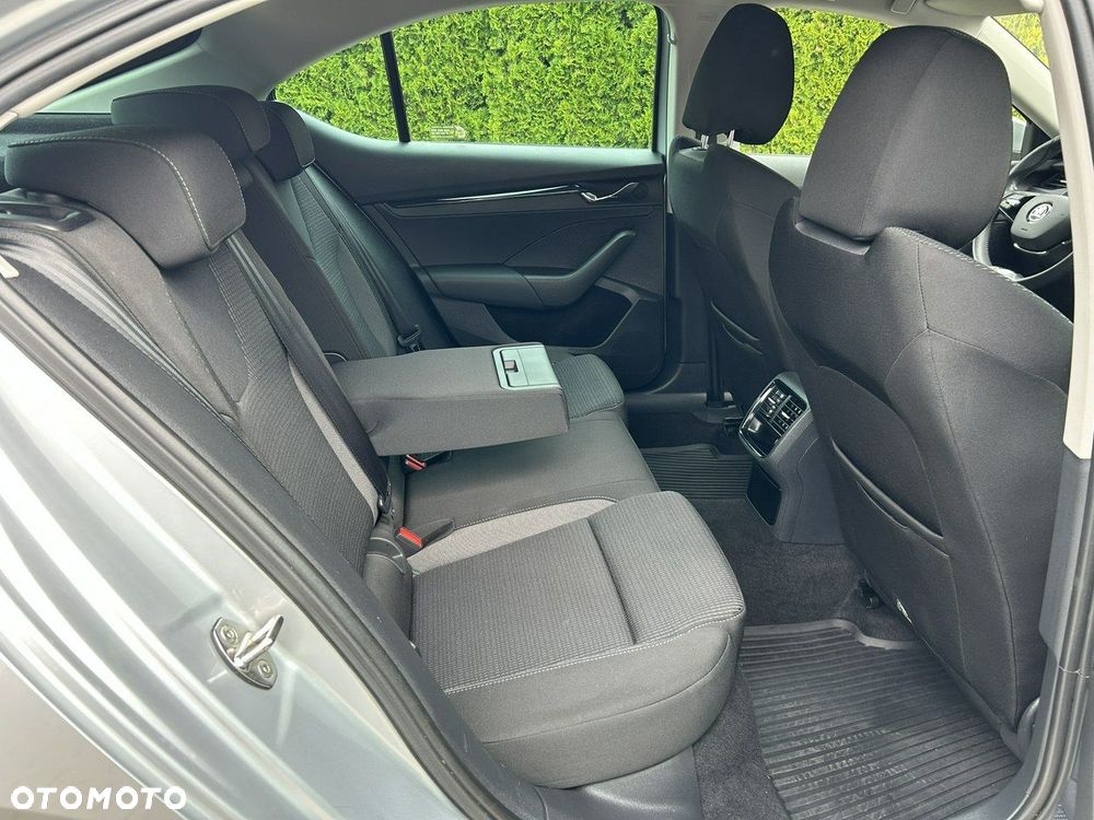 Skoda Octavia - 8