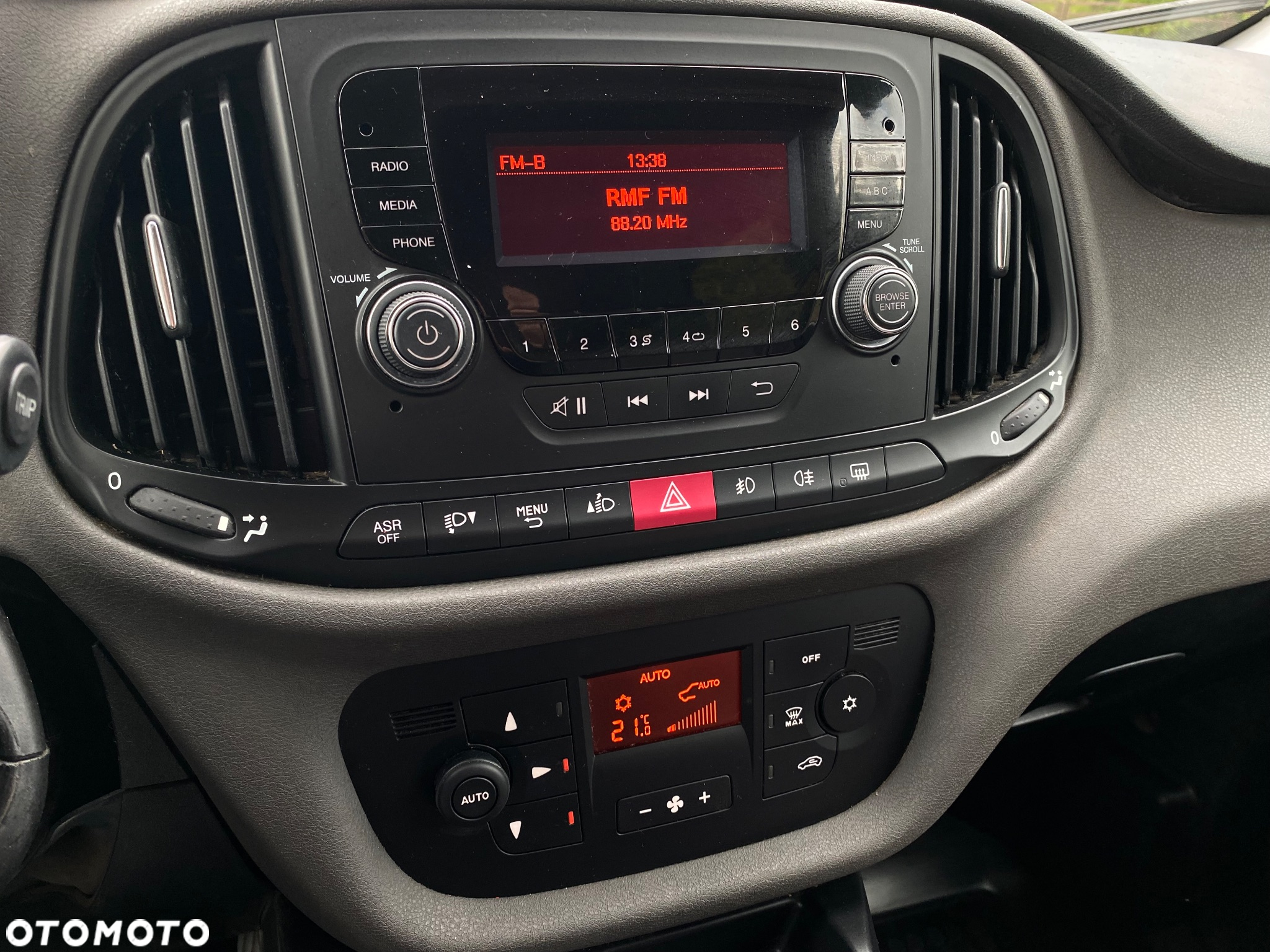 Fiat Doblo 1.4 T-Jet Dynamic - 15