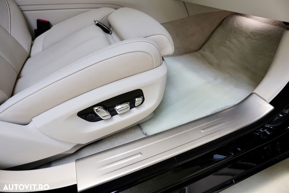 Rolls-Royce Ghost - 21