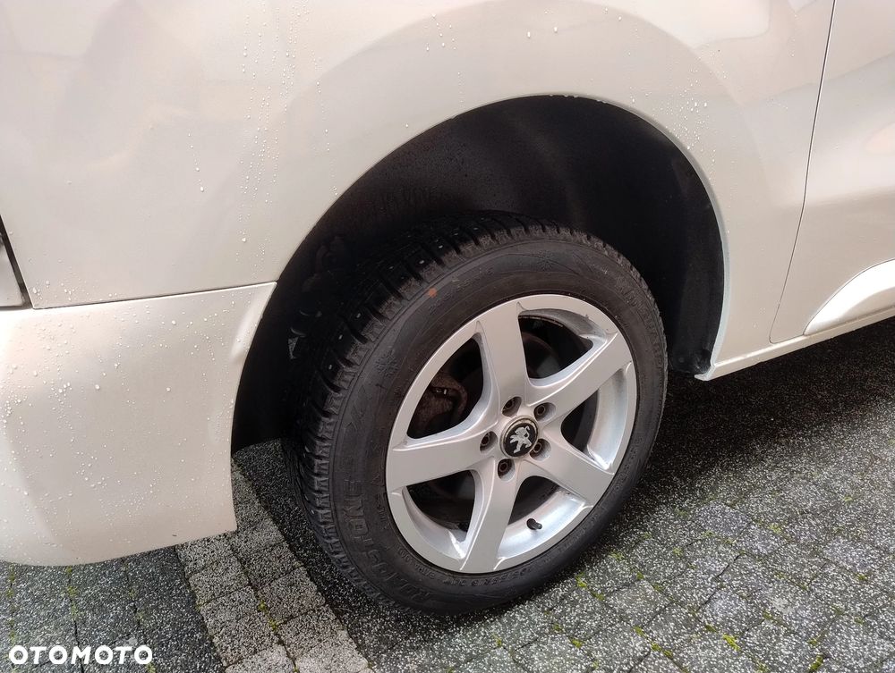 Peugeot EXPERT NOWY MODEL 1.6 HDI (101KM) AUTOMAT (L2H1) (EURO,6) KLIMA WEBASTO FULL OPCJA STAN IDEALNY NIE MA RDZY 100% BEZWYPADKOWY SERWIS A.S.O. DO KOŃCA ! ! ! - 38