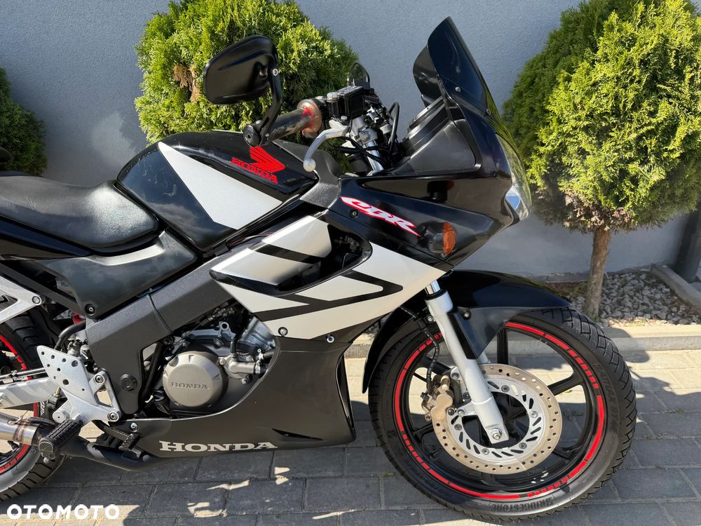 Honda CBR - 16
