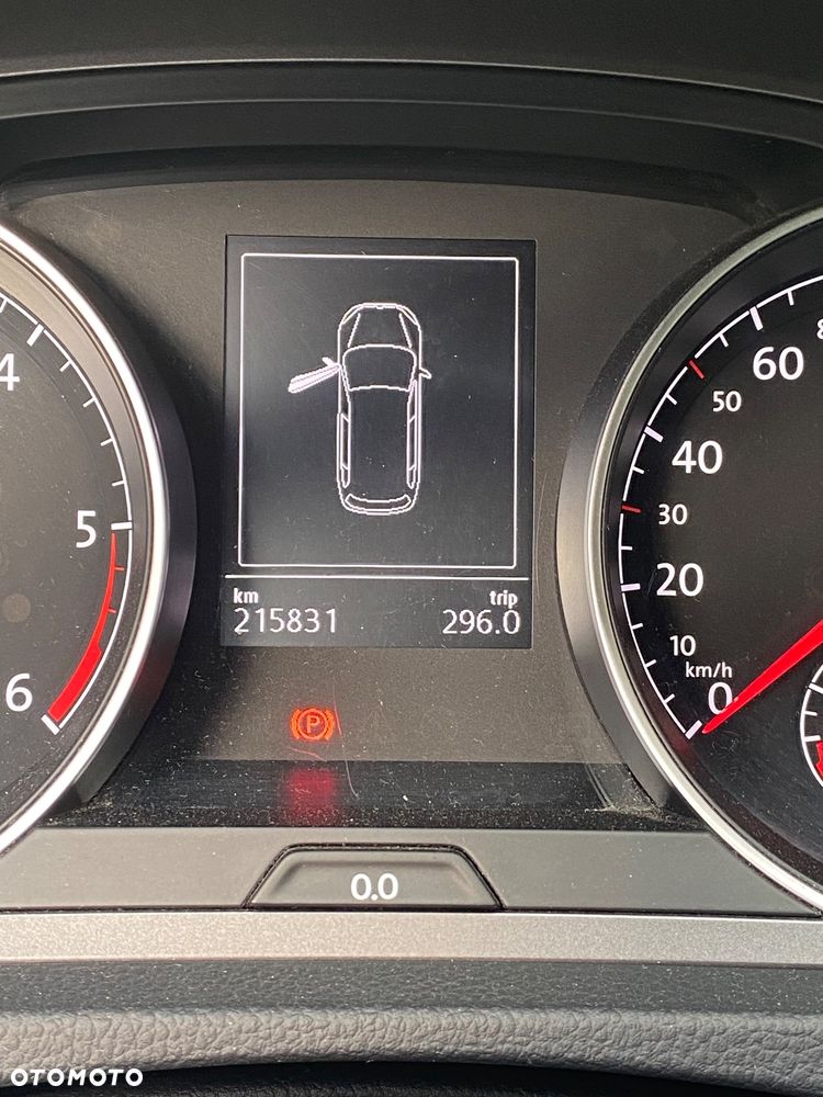 Volkswagen Golf 2.0 TDI BlueMotion Technology Lounge - 7