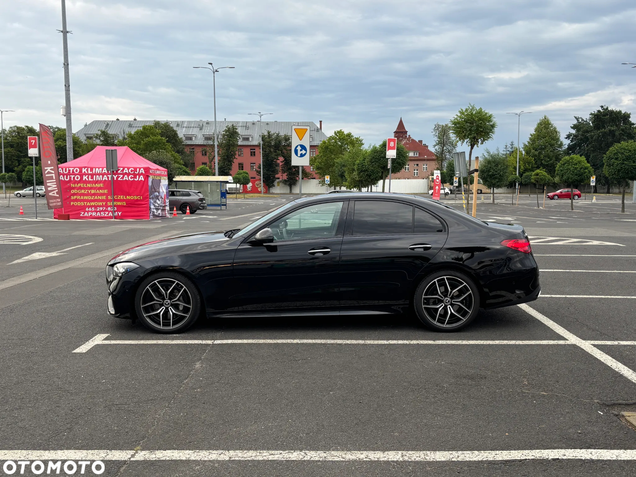 Mercedes-Benz Klasa C 300 4MATIC 9G-TRONIC - 2