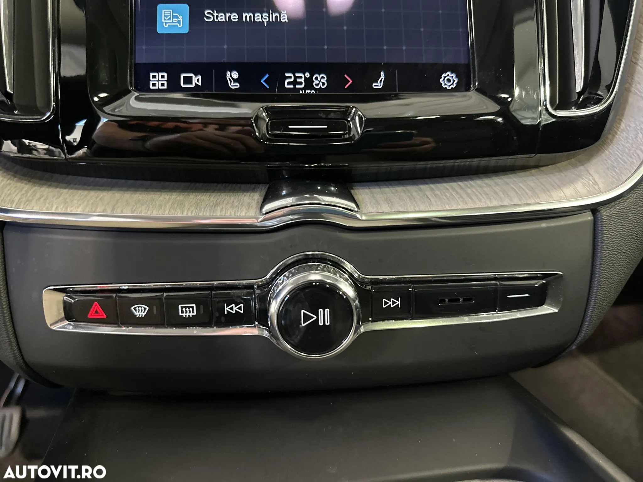 Volvo XC 60 T6 AWD Recharge Geartronic Inscription - 17