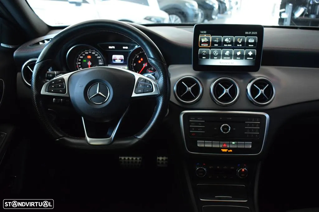 Mercedes-Benz GLA 220 d AMG Line - 42