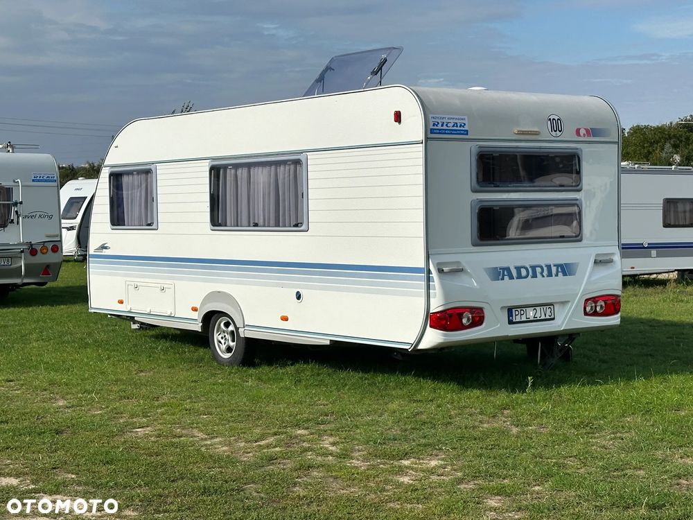 Adria ADORA 542 TK z przedsionkiem Isabella i łóżkami piętrowymi. - 3