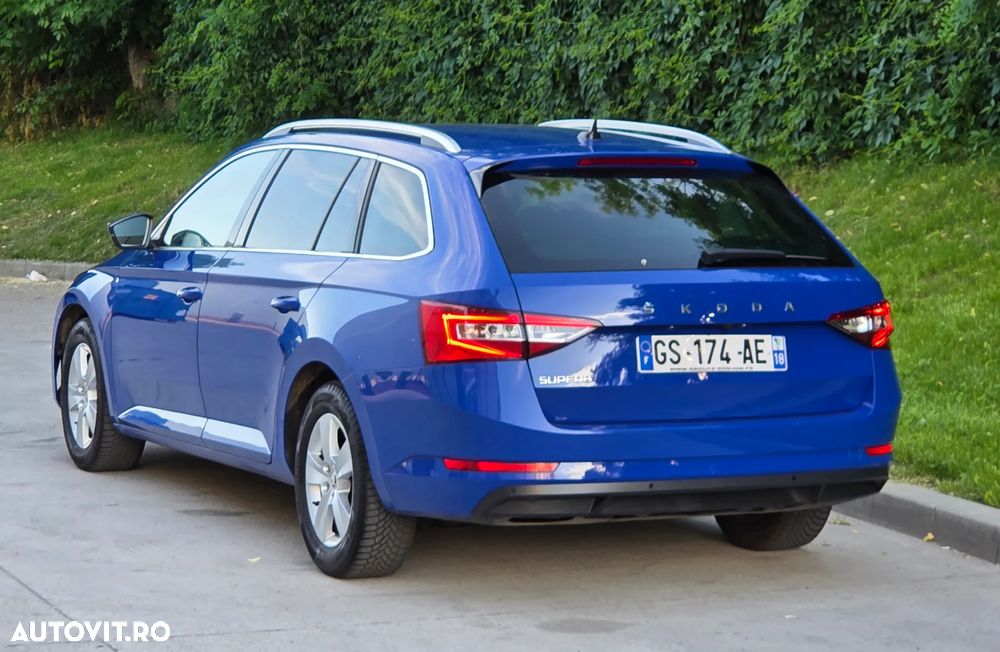 Skoda Superb 2.0 TDI DSG Selection - 12