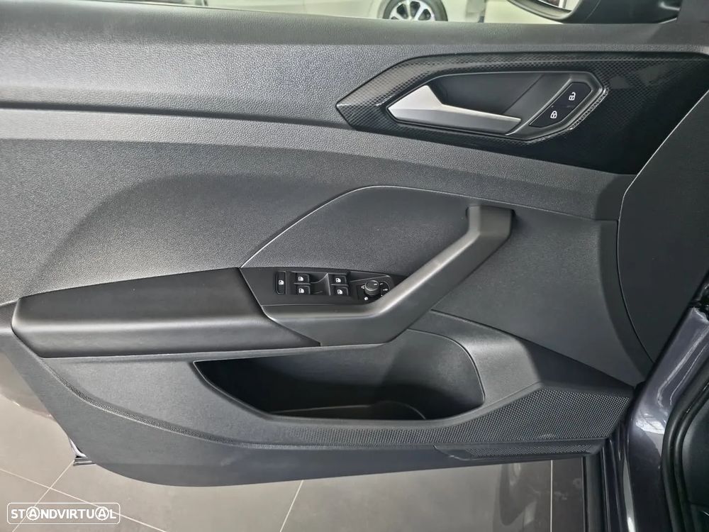 VW T-Cross 1.0 TSI Life - 12