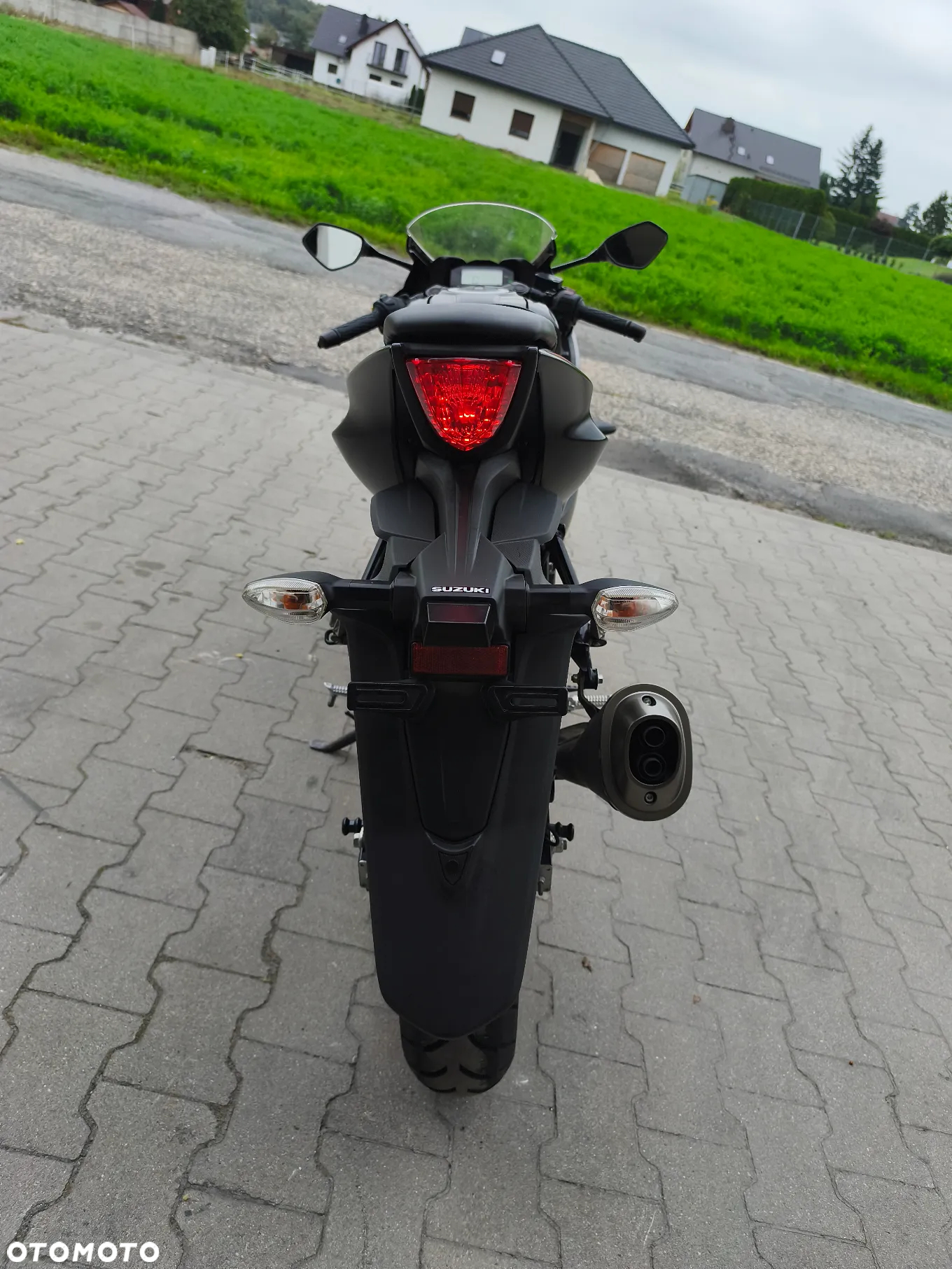Suzuki GSX-R - 17