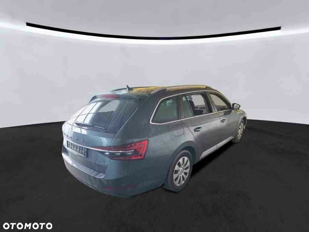 Skoda Superb 2.0 TDI SCR 4x4 Style DSG - 2