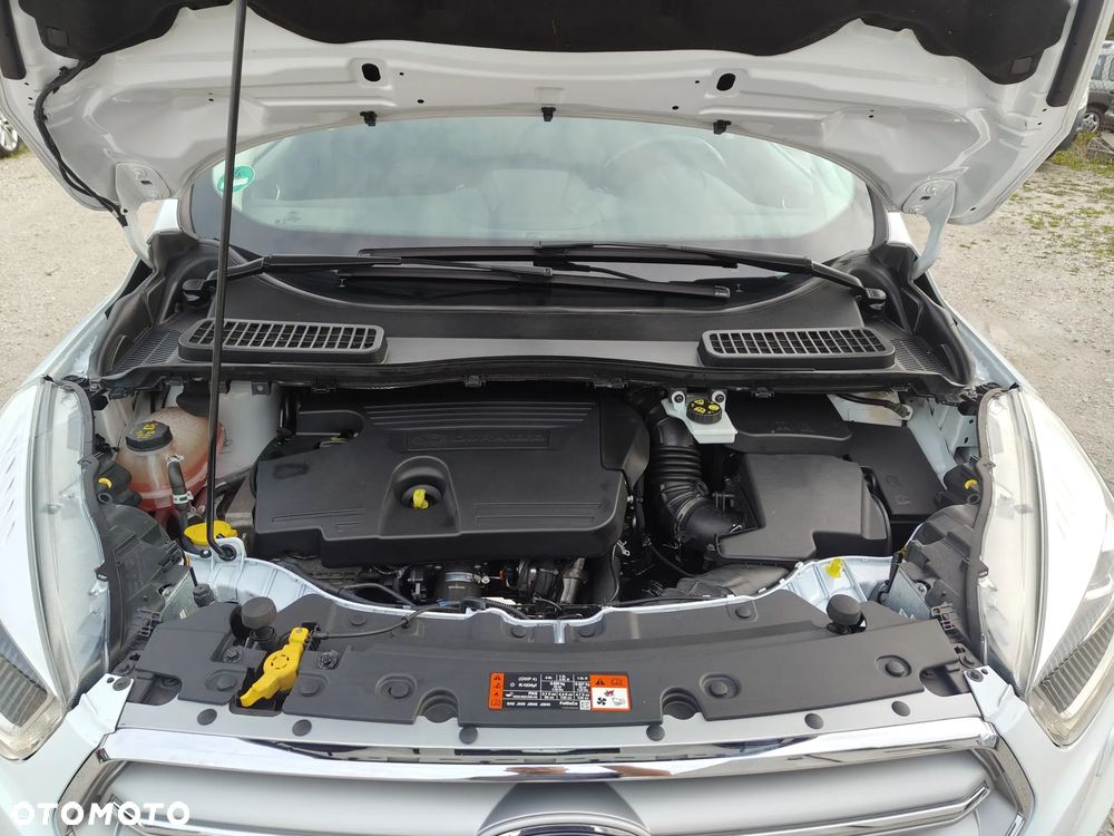 Ford Kuga 2.0 TDCi 4x4 Titanium - 36
