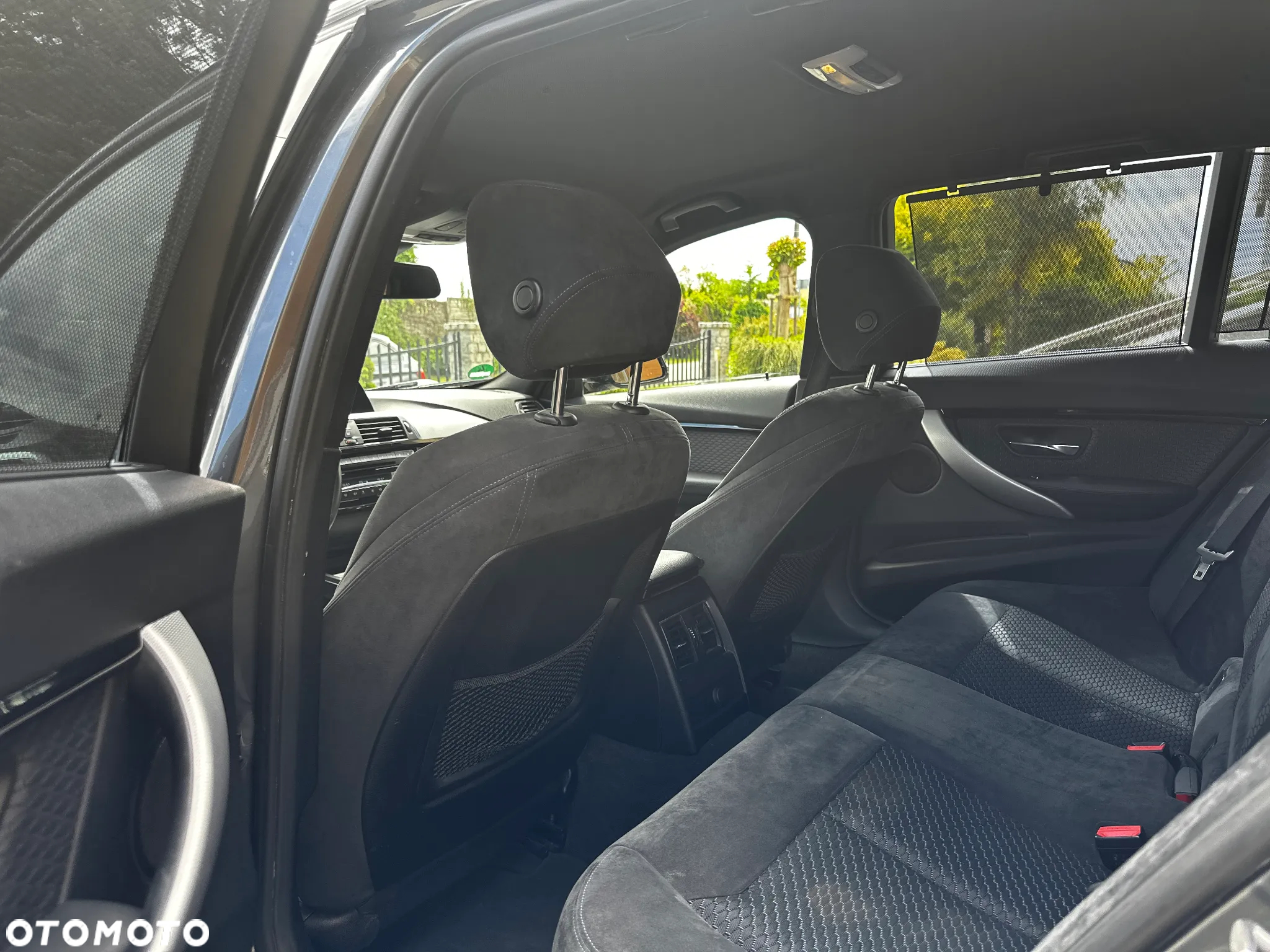 BMW Seria 3 318d Touring Edition M Sport Shadow - 28