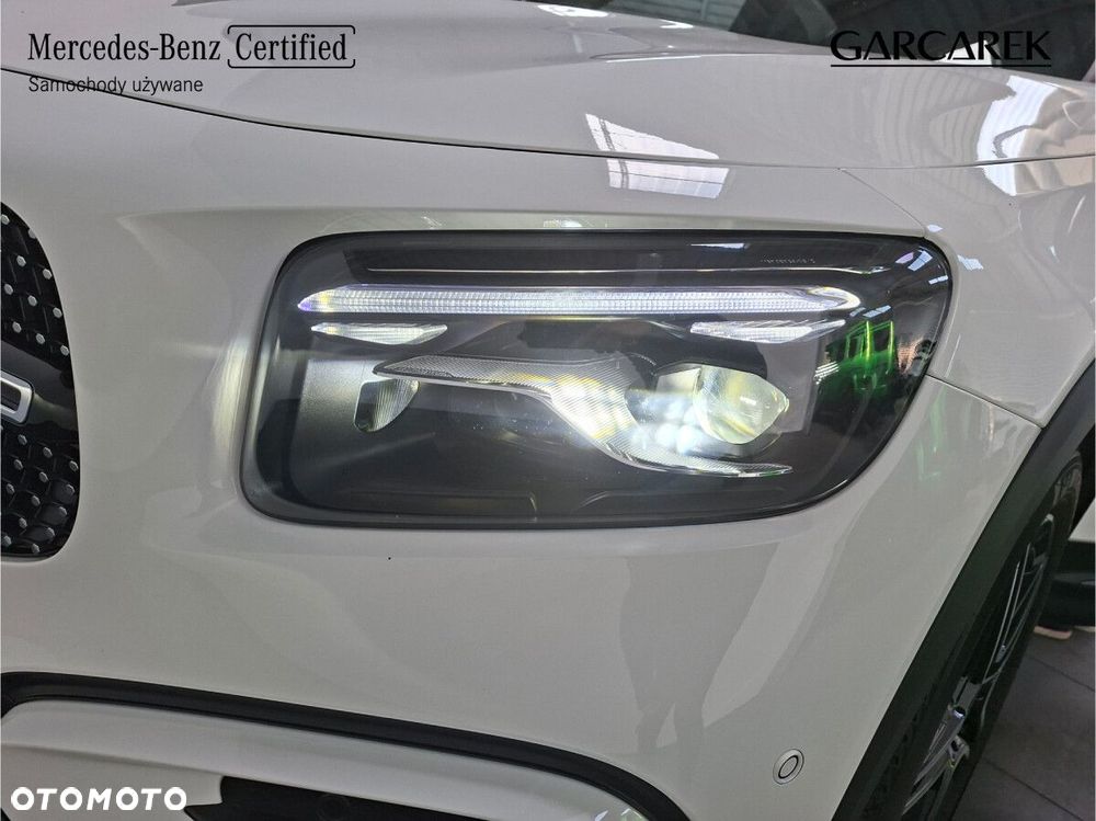 Mercedes-Benz GLB - 14