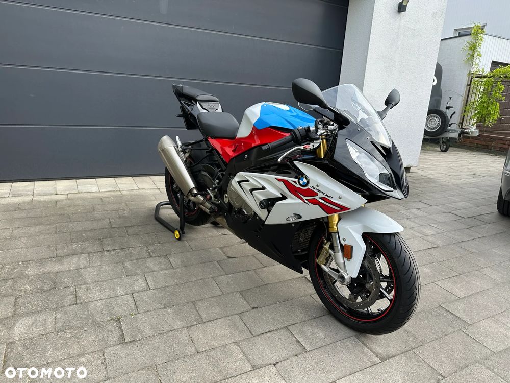 BMW S - 2