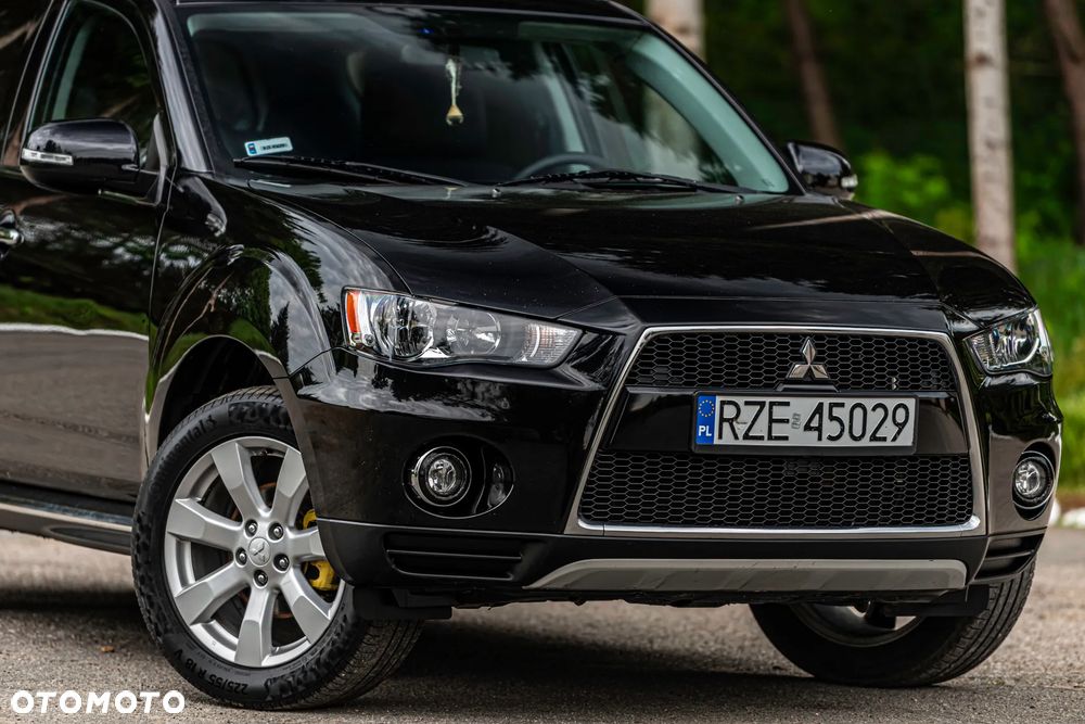 Mitsubishi Outlander - 8