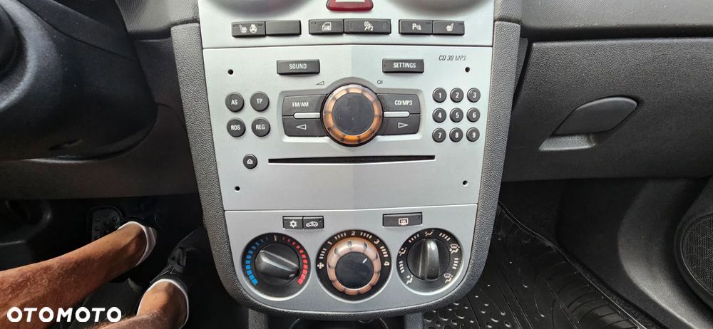Opel Corsa 1.4 16V 150 Jahre - 16