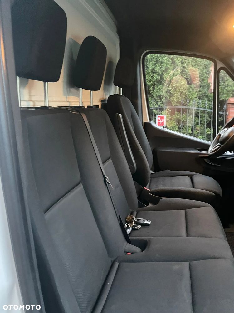 Mercedes-Benz SPRINTER - 8