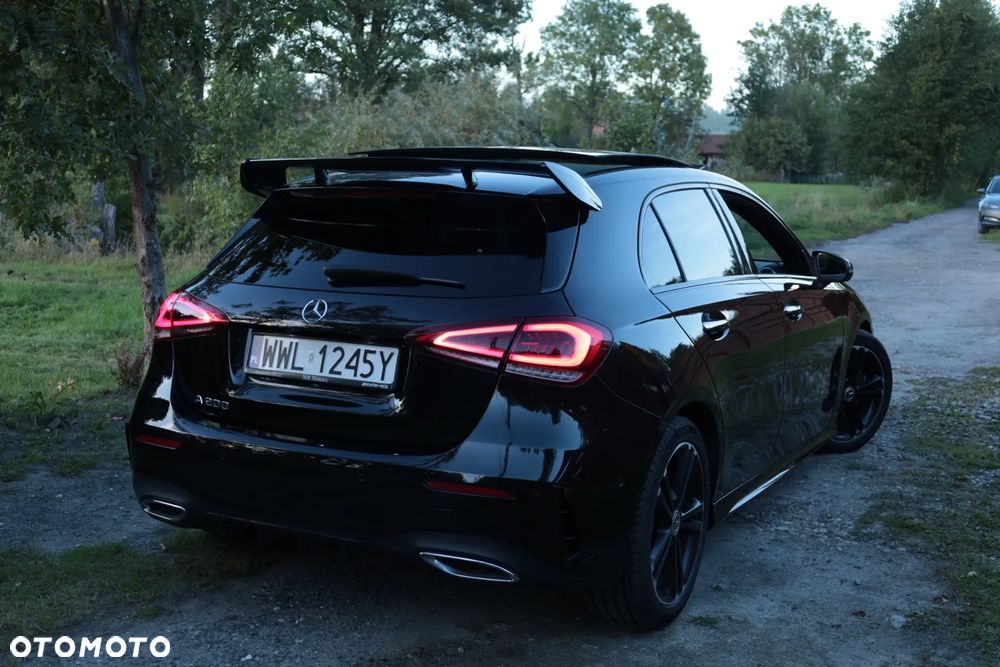 Mercedes-Benz Klasa A 200 AMG Line 7G-DCT - 4