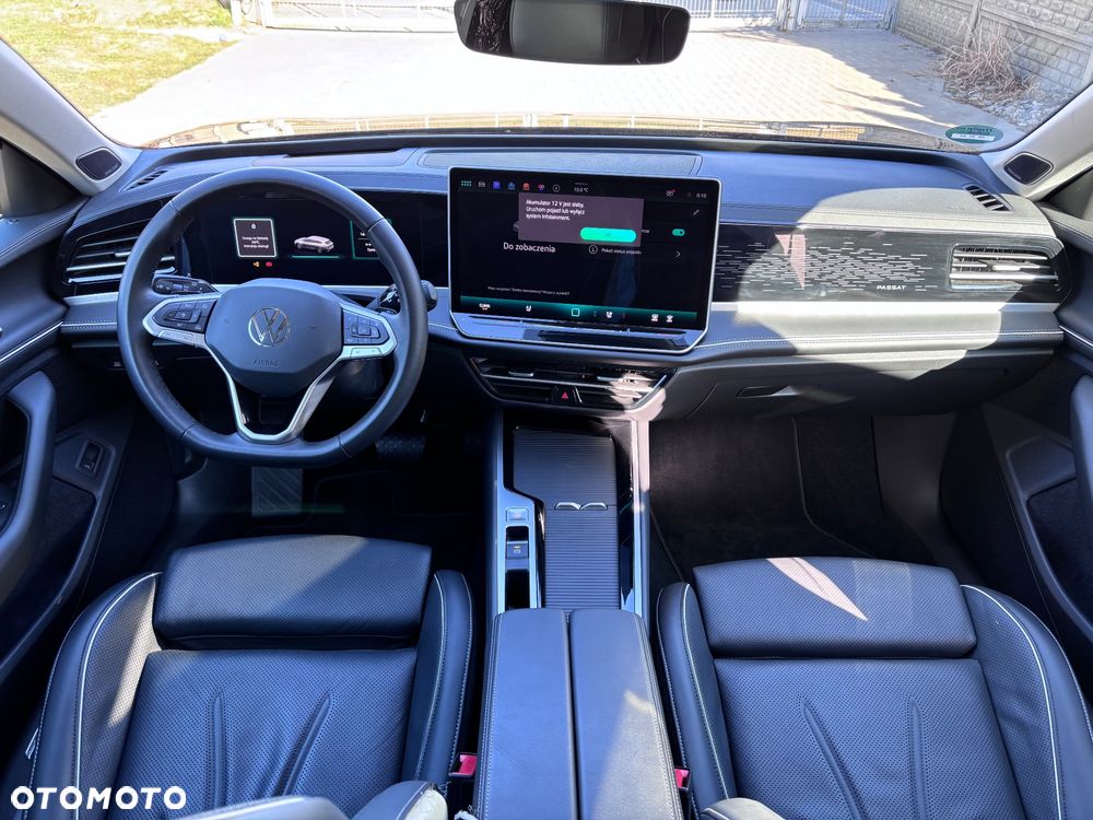 Volkswagen Passat Variant 2.0 TDI SCR 4Motion DSG Elegance - 18