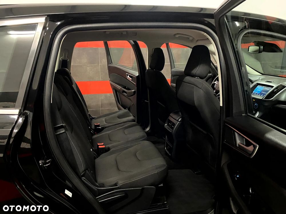 Ford S-Max 2.0 TDCi Titanium - 22