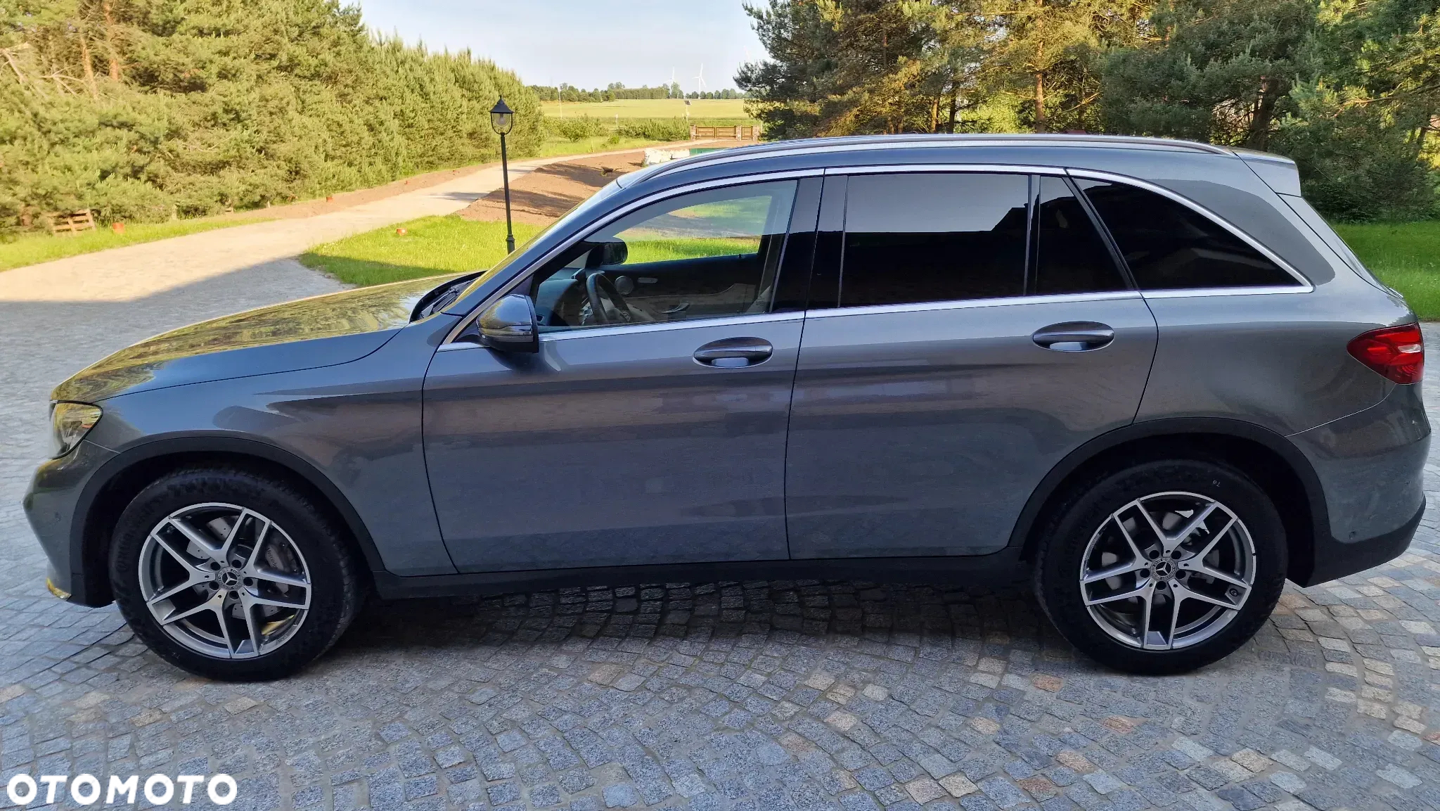 Mercedes-Benz GLC 220 d 4-Matic - 11