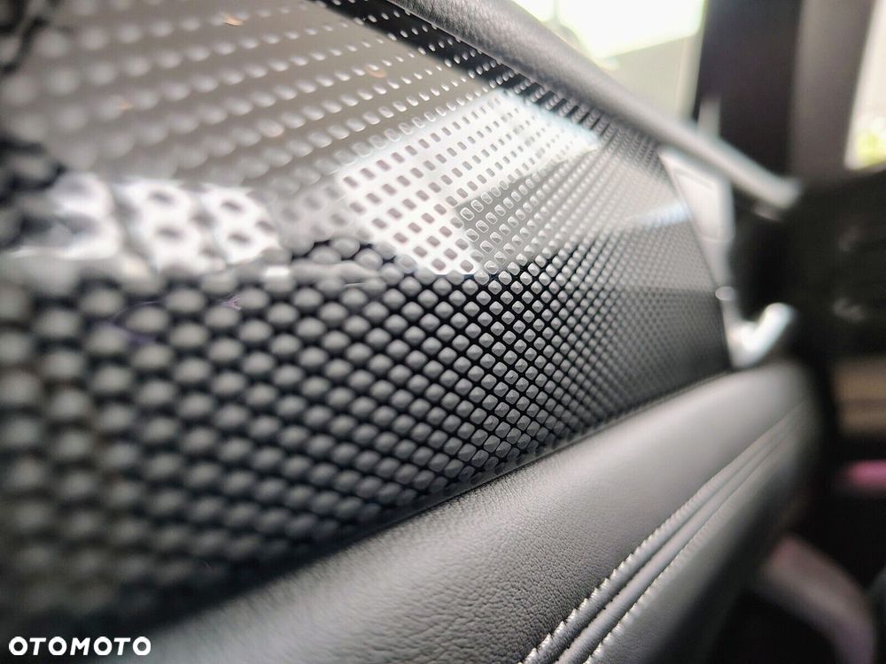 Volkswagen Tiguan - 27