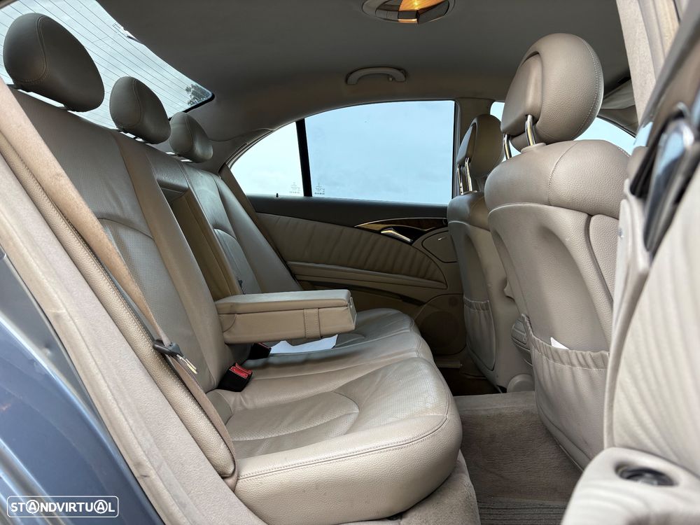 Mercedes-Benz E 220 CDI Auto Avantgarde - 21