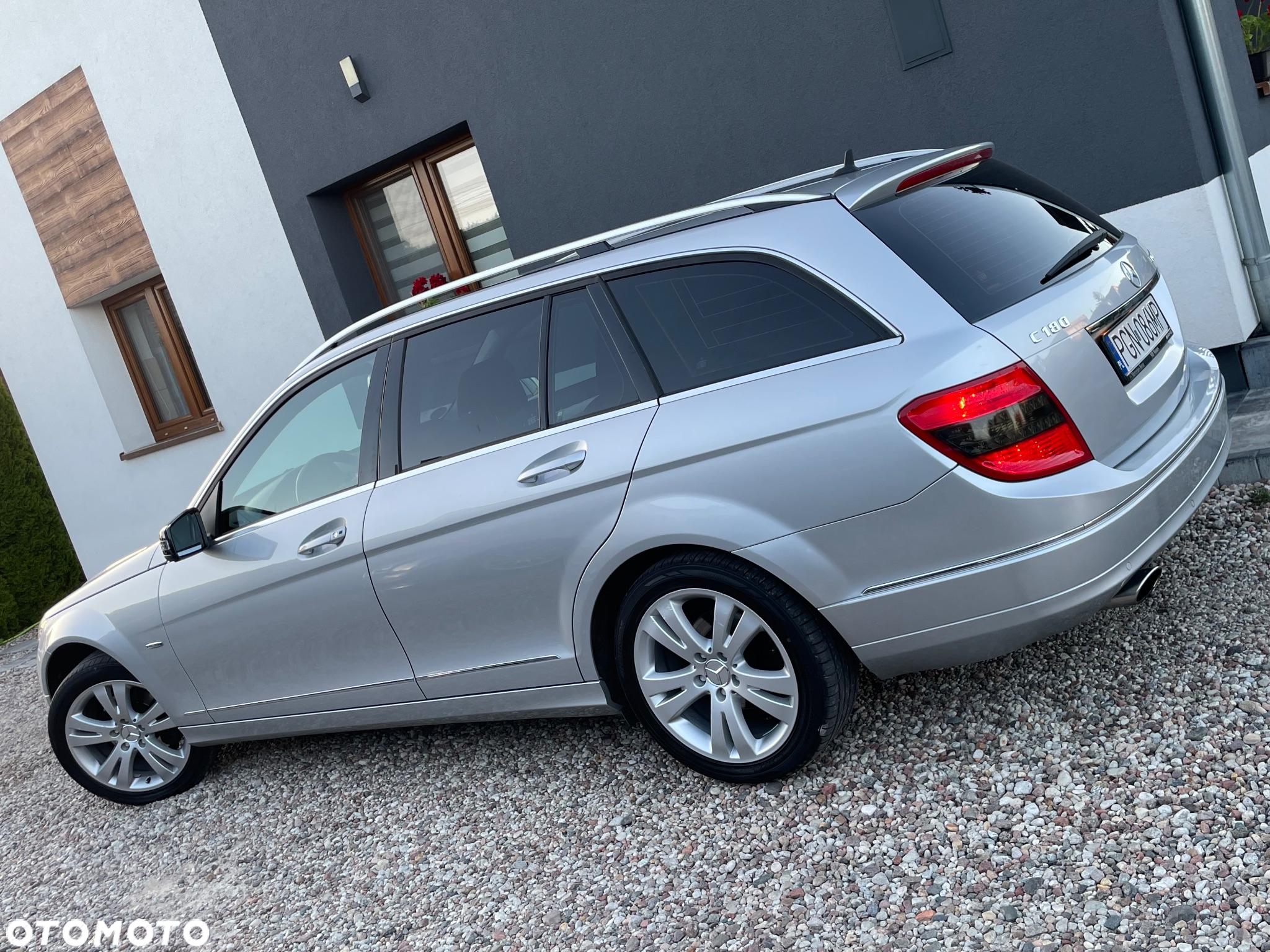 Mercedes-Benz Klasa C 180 T Kompressor Automatik BlueEFFICIENCY Avantgarde - 30