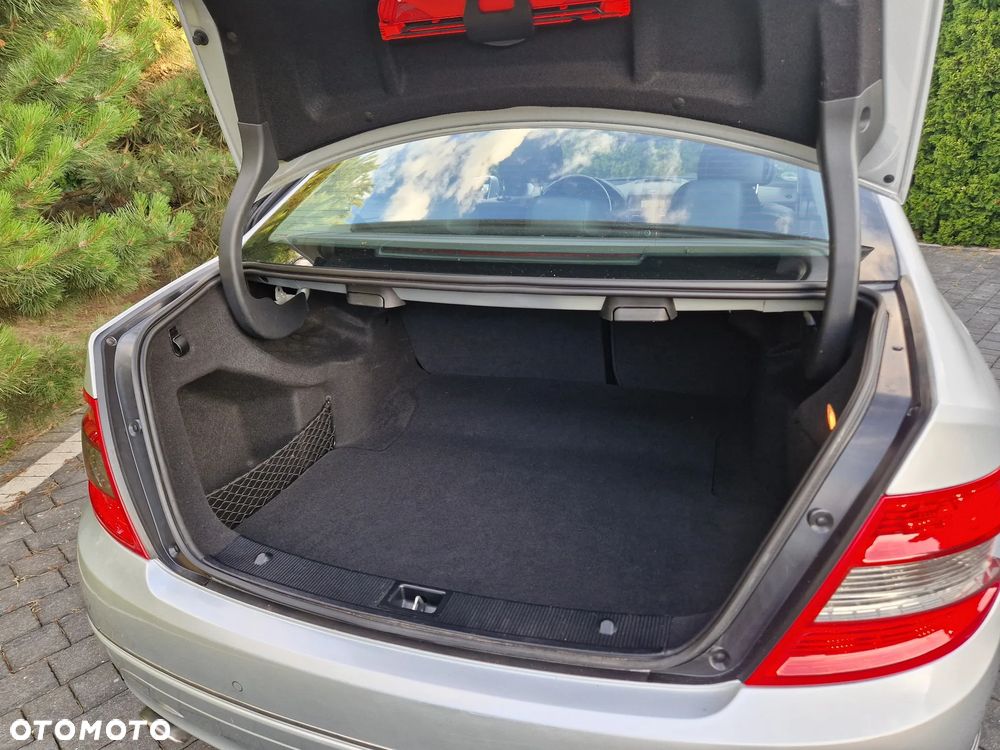 Mercedes-Benz Klasa C 200 Kompressor Avantgarde - 38