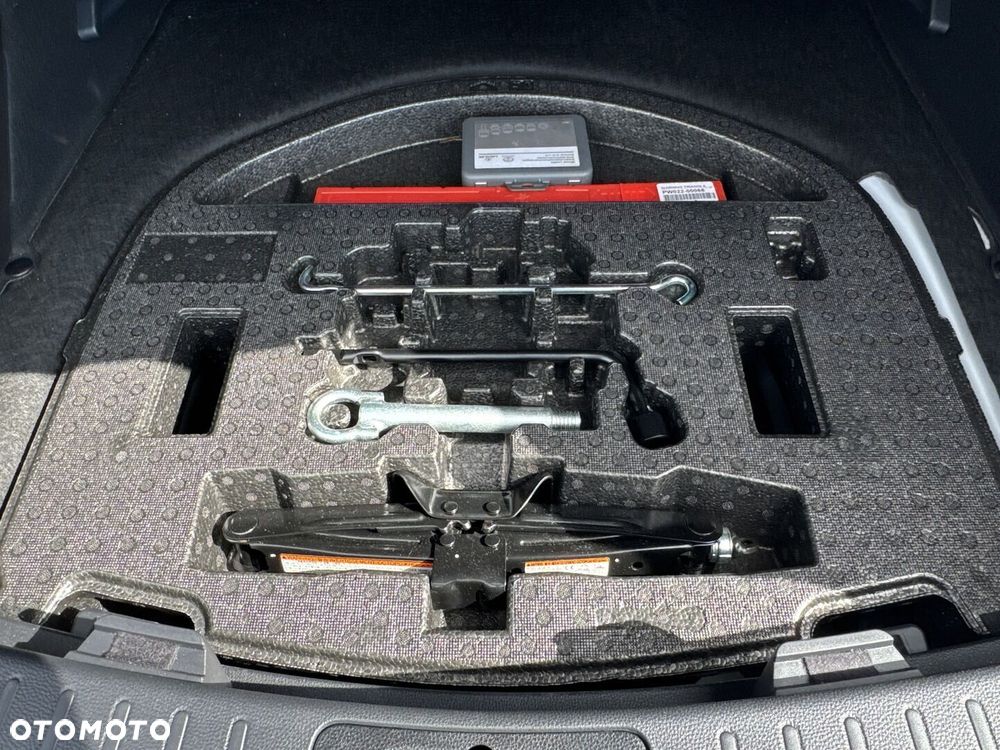 Toyota Corolla 1.8 Hybrid Comfort - 21