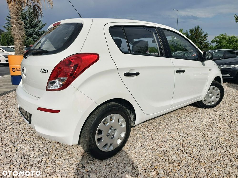 Hyundai i20 - 23
