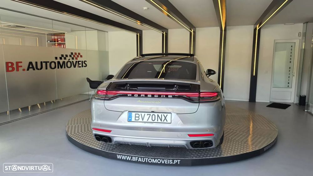Porsche Panamera 4S E-Hybrid - 16