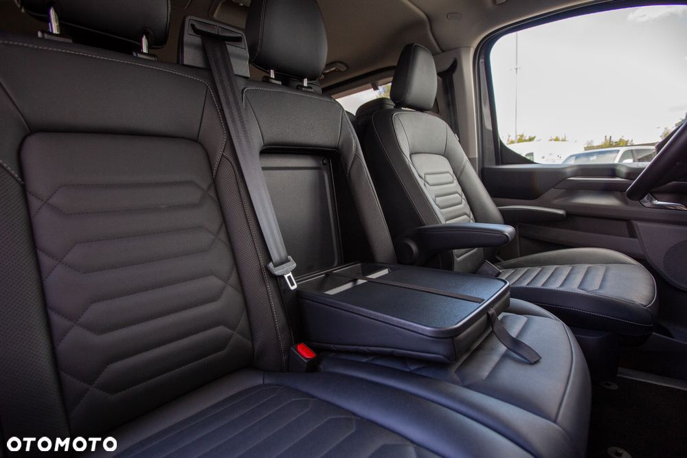 Ford Tourneo Custom - 14