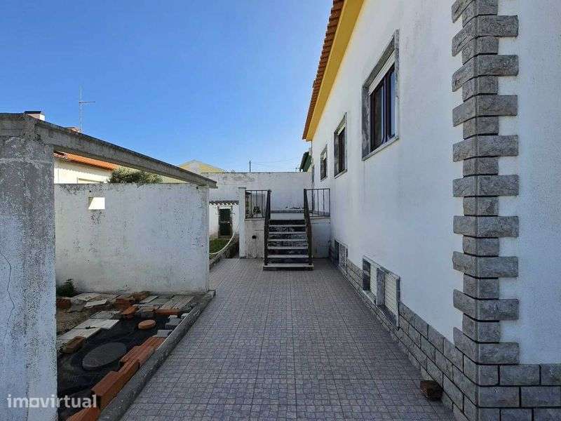 Moradia T3 mobilada para arrendamento em Peniche - Grande imagem: 4/12