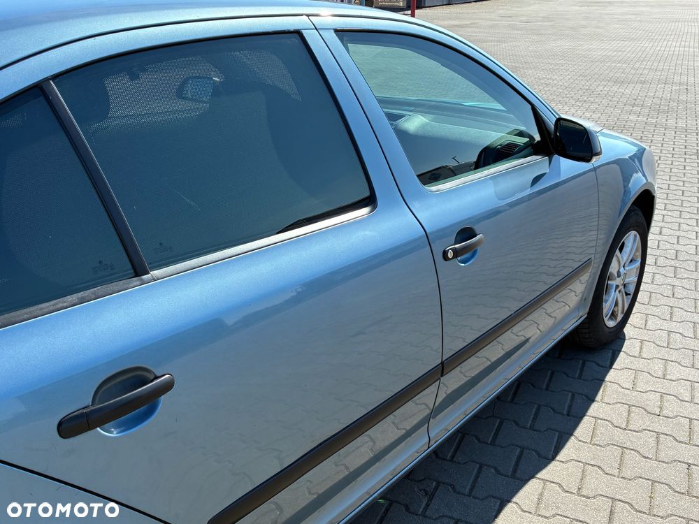 Skoda Octavia 1.6 Classic - 12