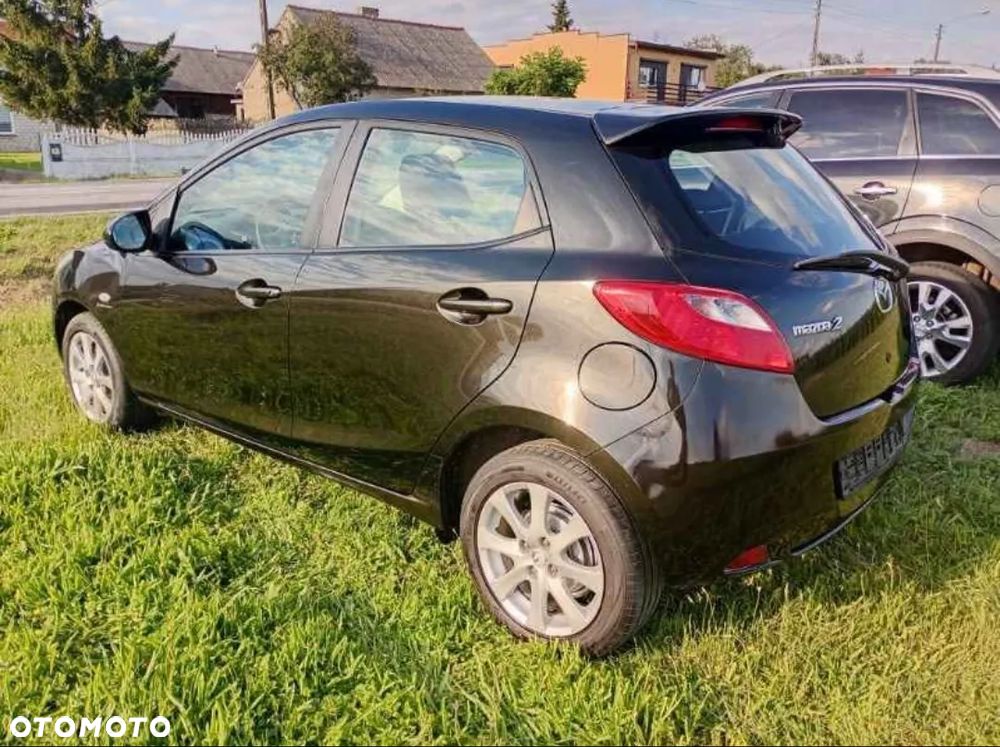 Mazda 2 - 3