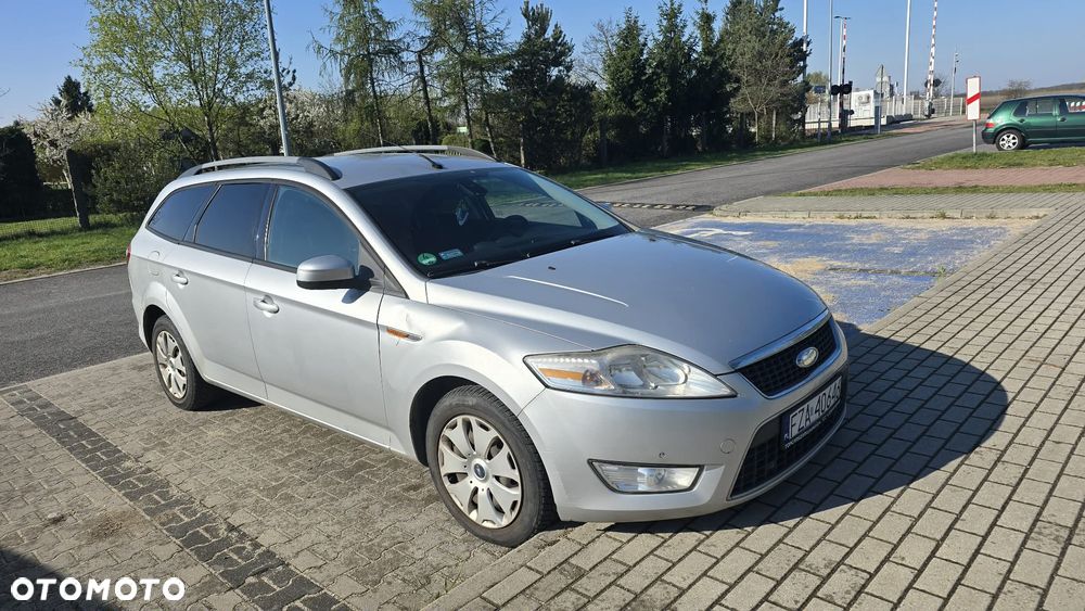 Ford Mondeo 2.0 TDCi Ambiente - 2